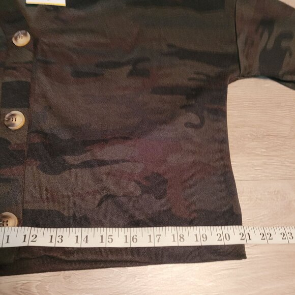 Social Standard By Sanctuary Sweater M Daytripper Camo Cardigan Thin Knit NWT - Picture 7 of 9